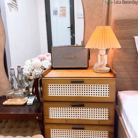 Lala Homestay Hué Eksteriør billede
